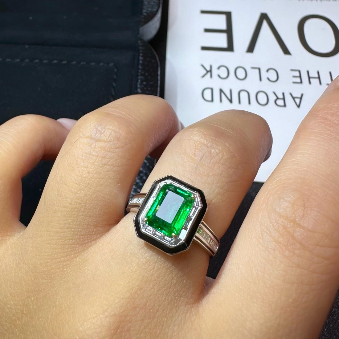 14k Gold 1.94 Ctw Vivid Green Natural Emerald & Diamond Ring - 4