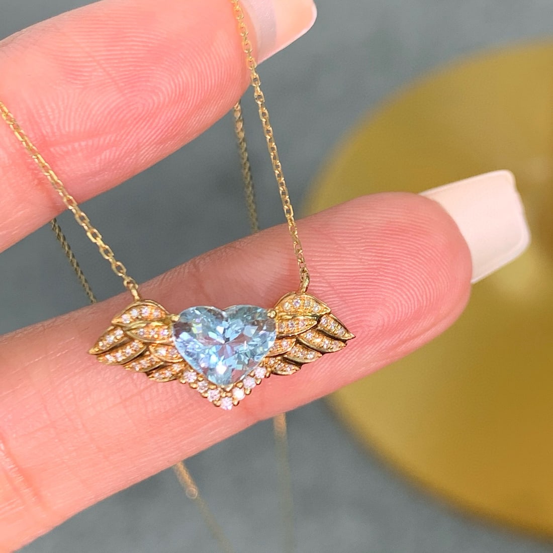 14k Gold 1.30 Ctw Natural Aquamarine & Diamond Necklace: Ref:230986263 // gold content:14k gold // main gemstone:aquamarine // shape:heart // carat weight:1. 2ct // color:blue // treatment:natural // // adjacent gemstone 2 : diamond // shape:round // carat