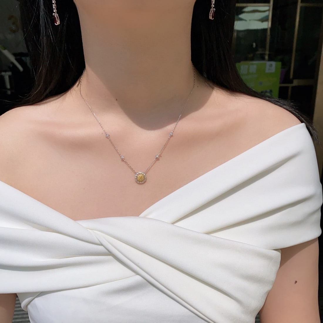 14k Gold 0.39 Ctw Natural Yellow Diamond & Diamond Necklace - 3