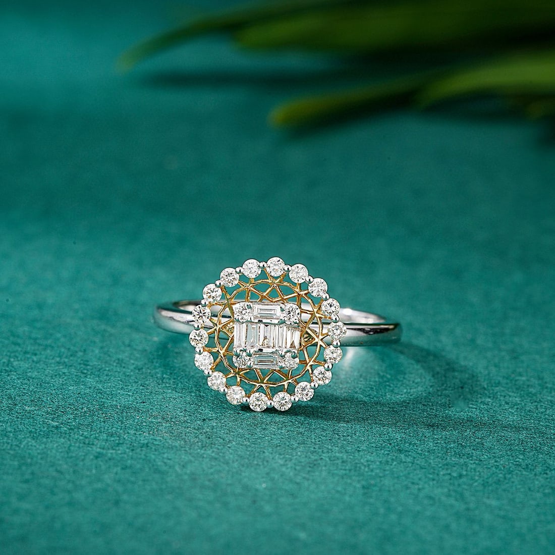 14k Gold 0.34 Ctw Natural H Diamond Ring - 4