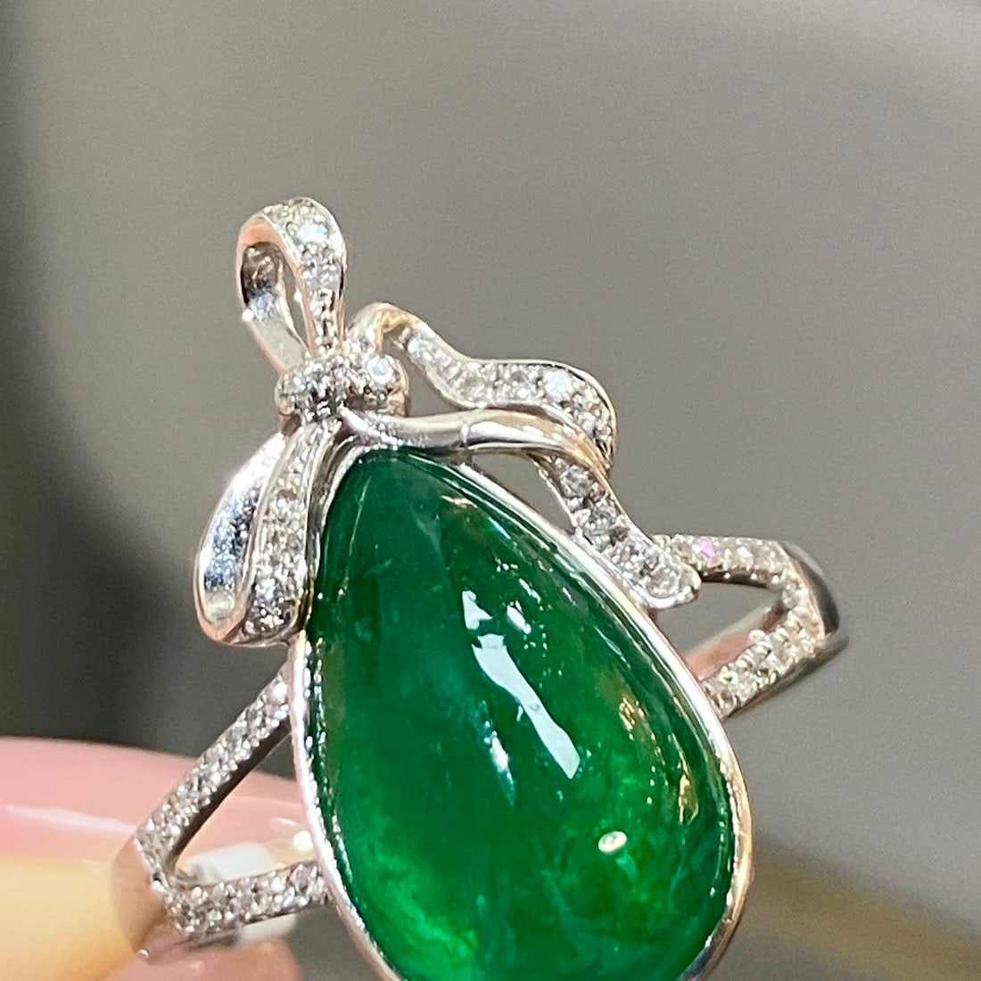 14k Gold 5.16 Ctw Vivid Green Natural Emerald & Diamond Ring - 5