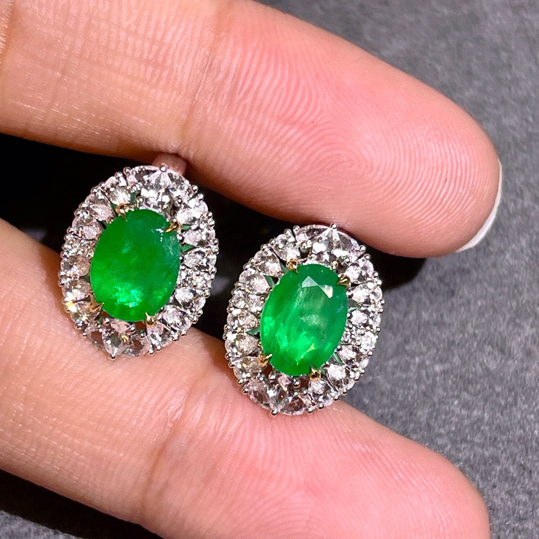 14k Gold 2.47 Ctw Vivid Green Natural Emerald & Diamond Earrings - 3