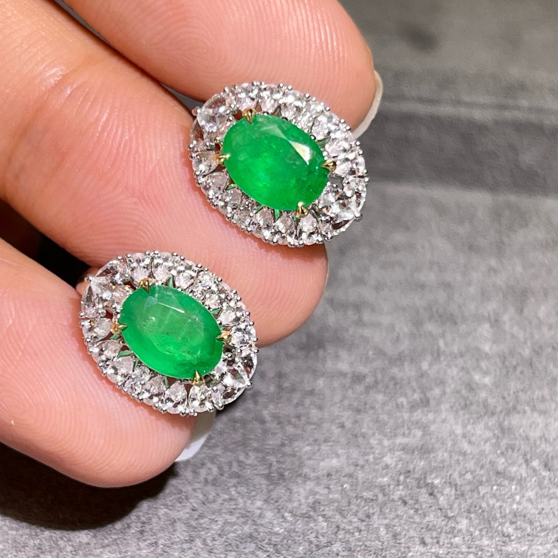 14k Gold 2.47 Ctw Vivid Green Natural Emerald & Diamond Earrings - 4