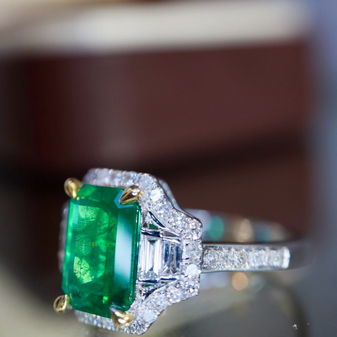 14k Gold 1.99 Ctw Vivid Green Natural Emerald & Diamond Ring - 3