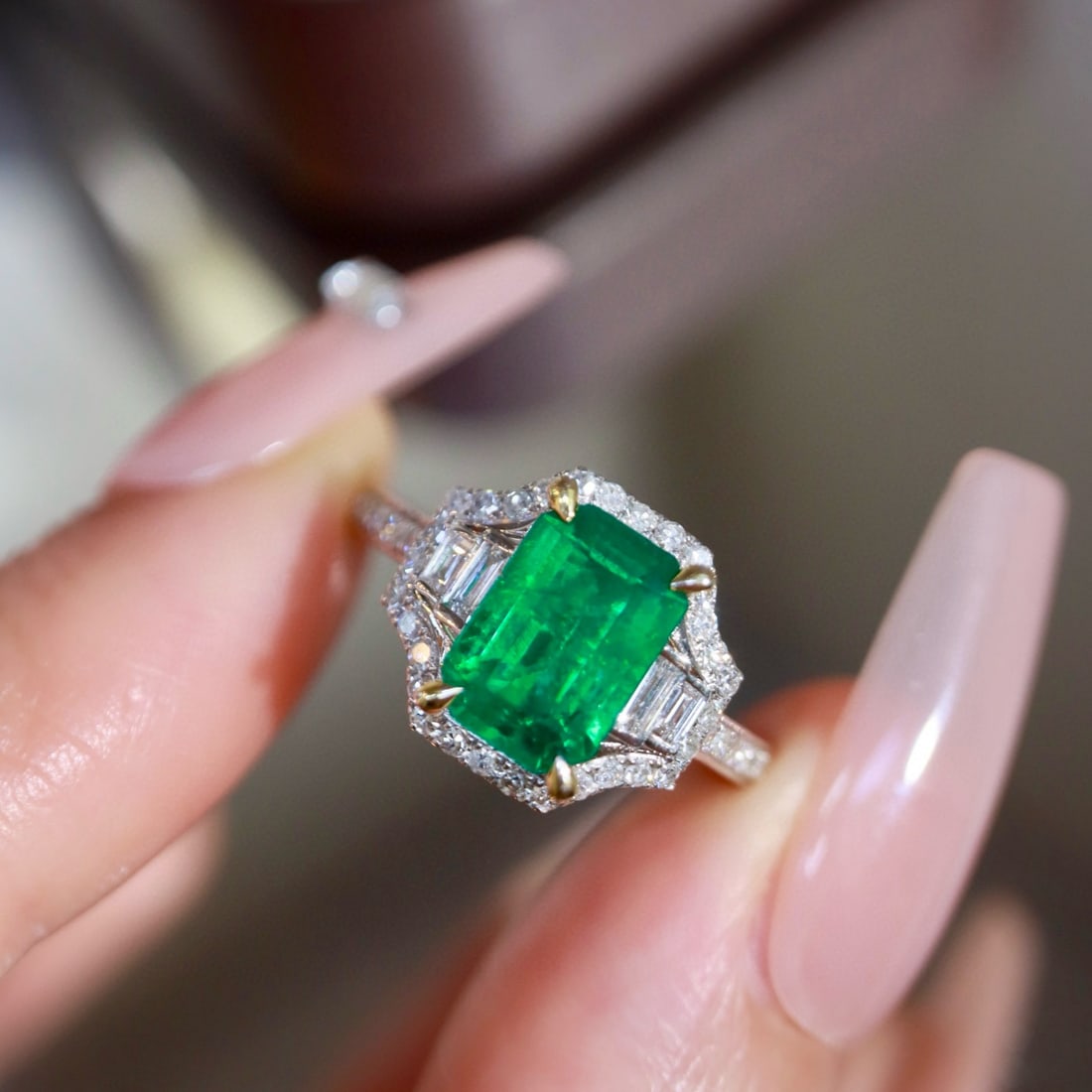14k Gold 1.99 Ctw Vivid Green Natural Emerald & Diamond Ring - 5