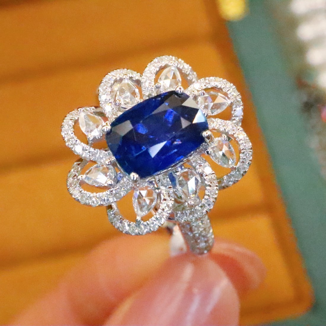 14k Gold 2.80 Ctw Natural Sapphire & Diamond Ring - 3