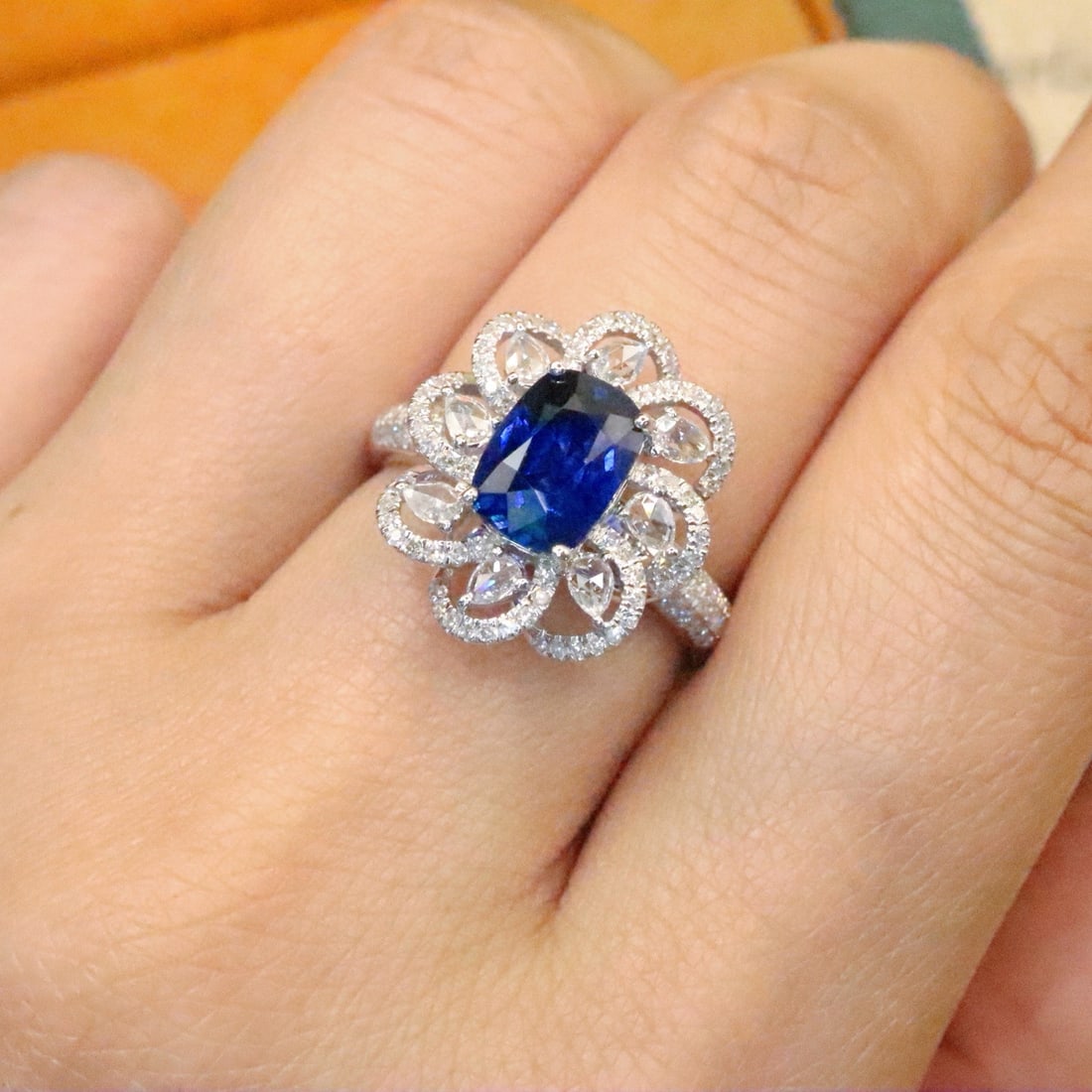 14k Gold 2.80 Ctw Natural Sapphire & Diamond Ring - 5