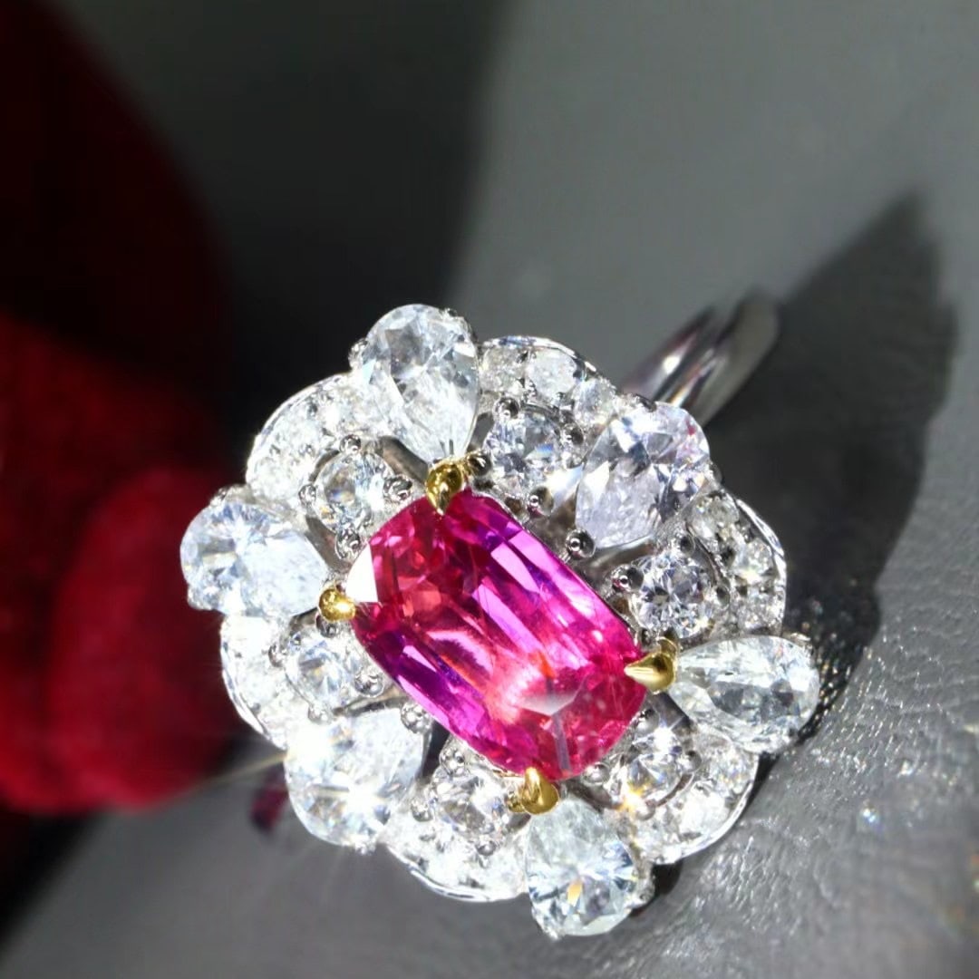 14k Gold 0.98 Ctw Natural Ruby & Diamond Ring: Ref:230986291 // gold content:14k gold // ring size:7. 25us // // main gemstone:ruby // shape:cushion // carat weight:0. 89ct // color:red // treatment:natural // // adjacent gemstone 2 : diamond //