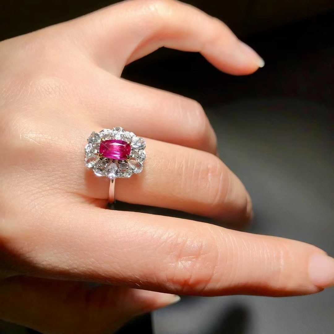 14k Gold 0.98 Ctw Natural Ruby & Diamond Ring - 2