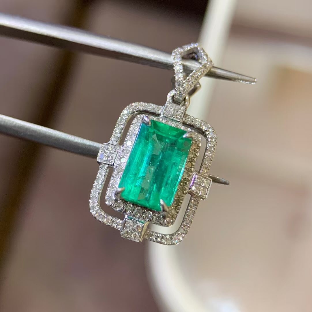 14k Gold 2.3 Ct Natural Emerald & Diamond Pendant( Without Chain ) - 3