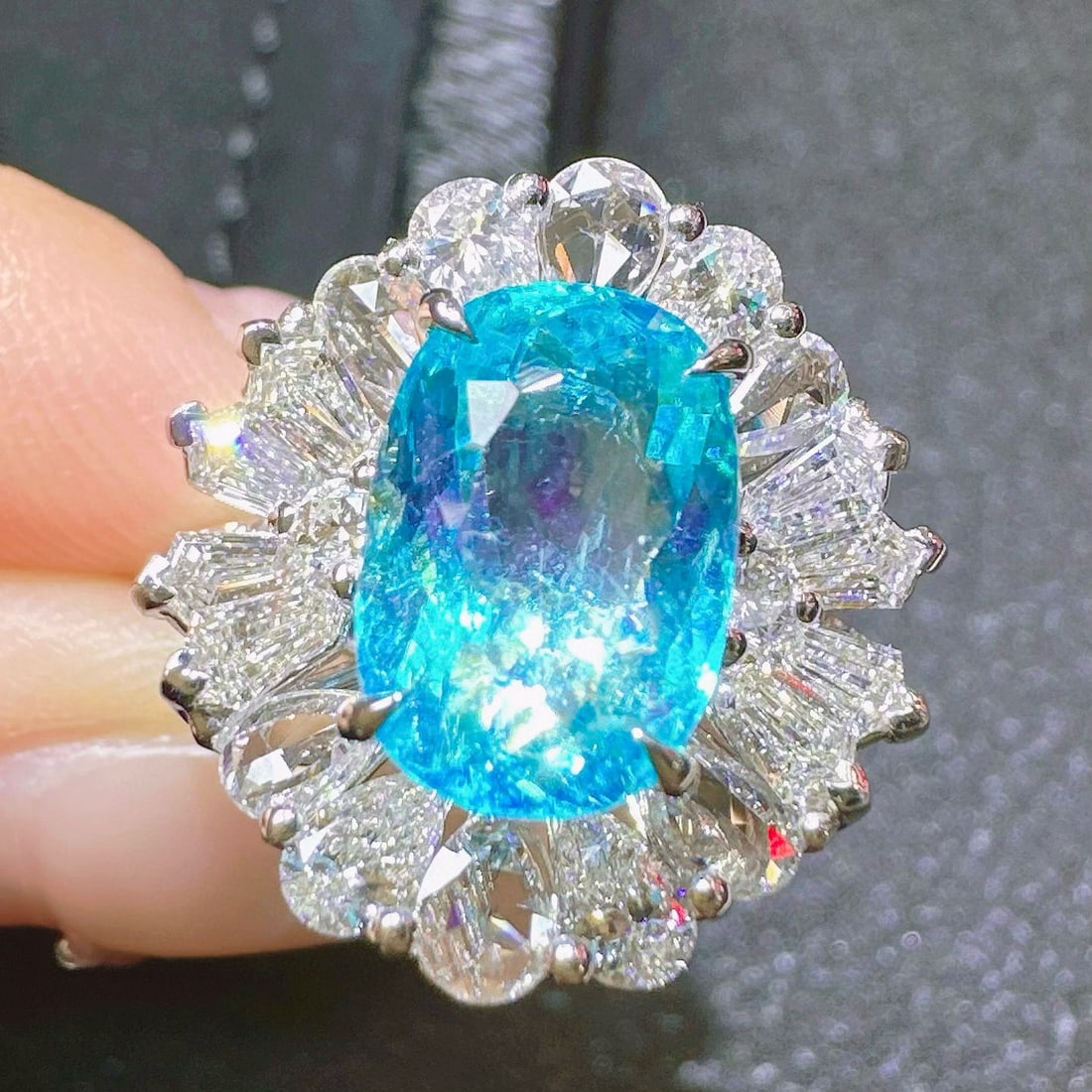 14k Gold 4.91 Ctw Natural Paraiba Tourmaline & Diamond Ring - 2
