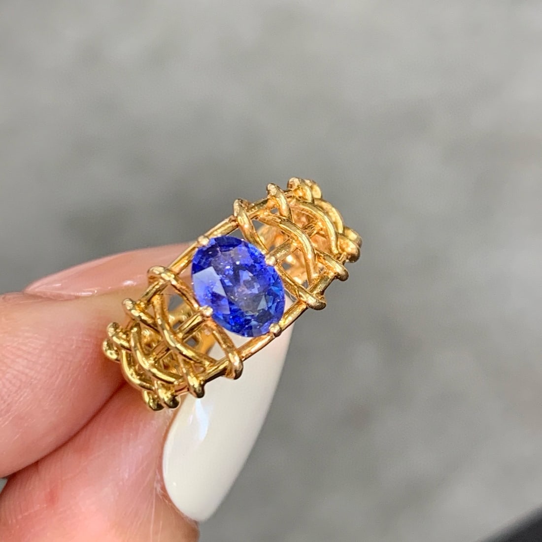 14k Gold 1.1 Ct Natural Sapphire Ring - 6