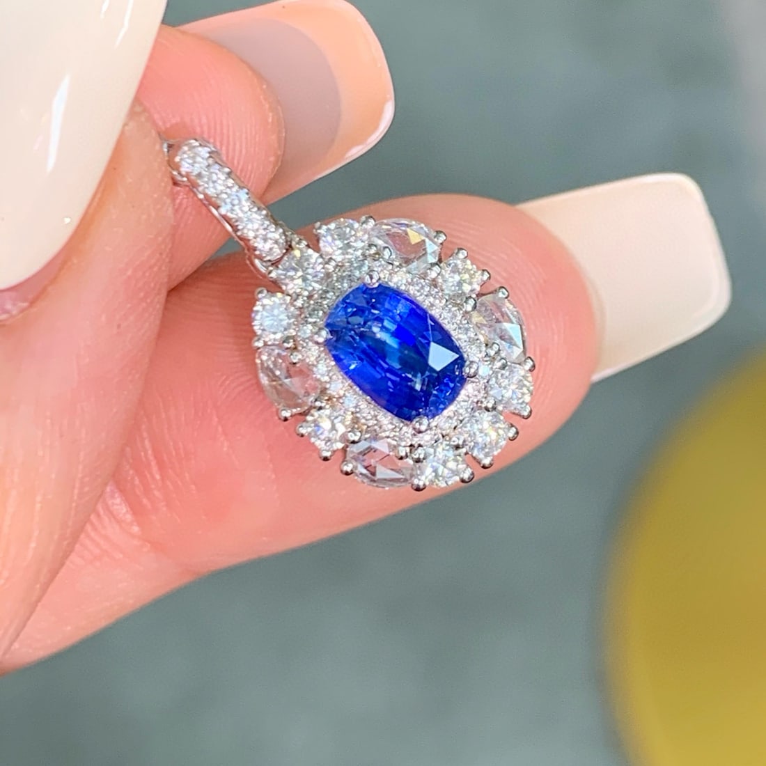 14k Gold 2.00 Ctw Natural Sapphire & Diamond Pendant( Without Chain ): Ref:230986322 // gold content:14k gold // main gemstone:sapphire // shape:cushion // carat weight:1. 3ct // color:cornflower blue // treatment:natural // // adjacent gemstone 2 : diamond // shape:mult