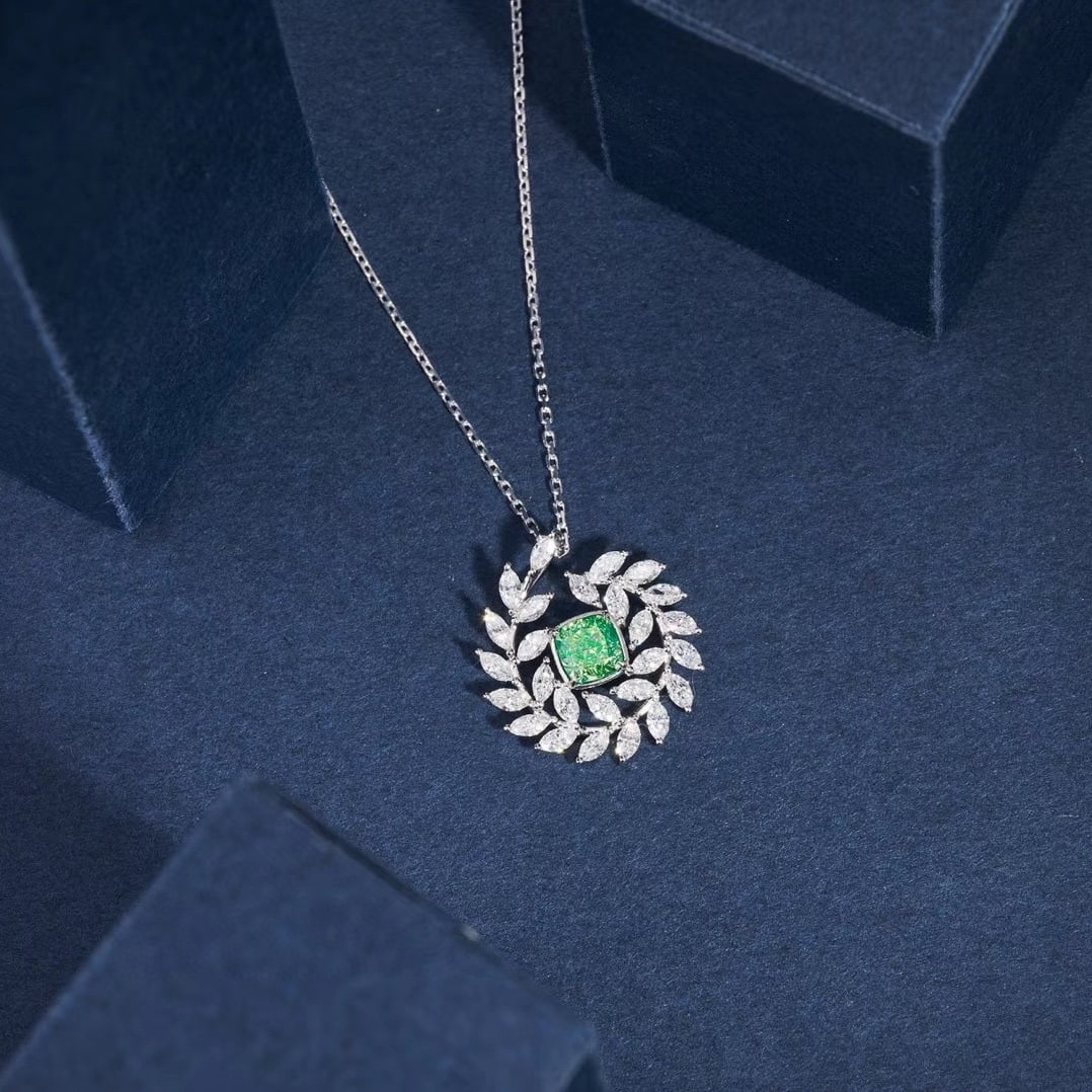14k Gold 1.72 Ctw Natural Green Diamond & Diamond Pendant( Without Chain ): Ref:230986327 // gold content:14k gold // main gemstone:green diamond // shape:cushion // carat weight:0. 74ct // color:green // treatment:natural // // adjacent gemstone 2 : diamond //