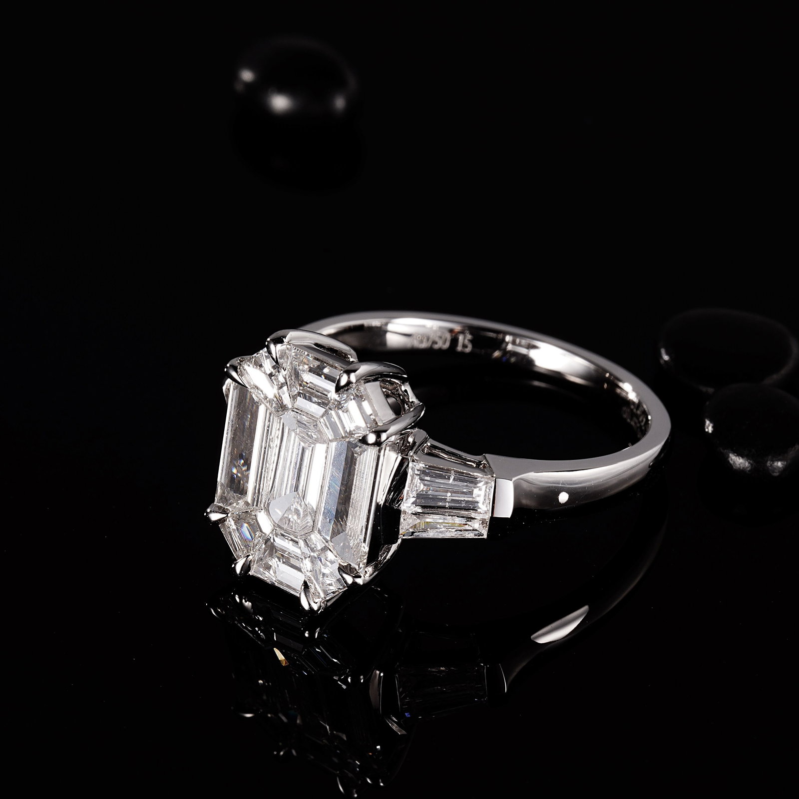 14k Gold 2.2 Ct Natural H Diamond Ring - 4