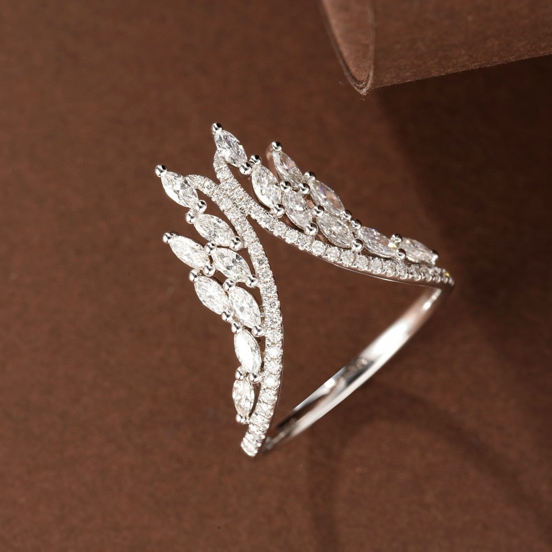 14k Gold 0.77 Ctw Natural H Diamond Ring: Ref:230986337 // gold content:14k gold // ring size:7. 25us // // main gemstone:diamond // shape:marquise // carat weight:0. 65ct // clarity grade:vs-si // color:h // treatment:natural // // adjacent