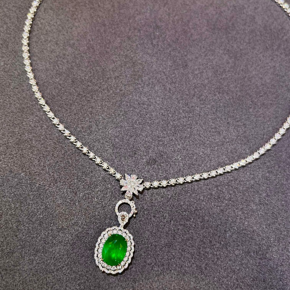 14k Gold 3.93 Ctw Vivid Green Natural Emerald & Diamond Pendant( Without Chain ) - 3