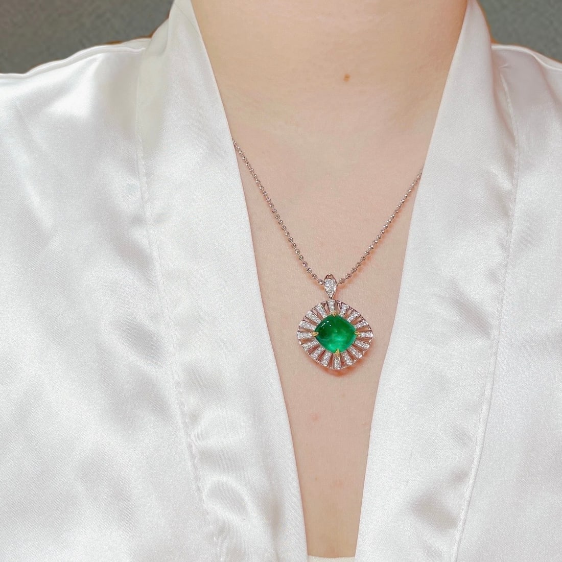 14k Gold 5.46 Ctw Natural Emerald & Diamond Ring/pendant( Without Chain ) - 4