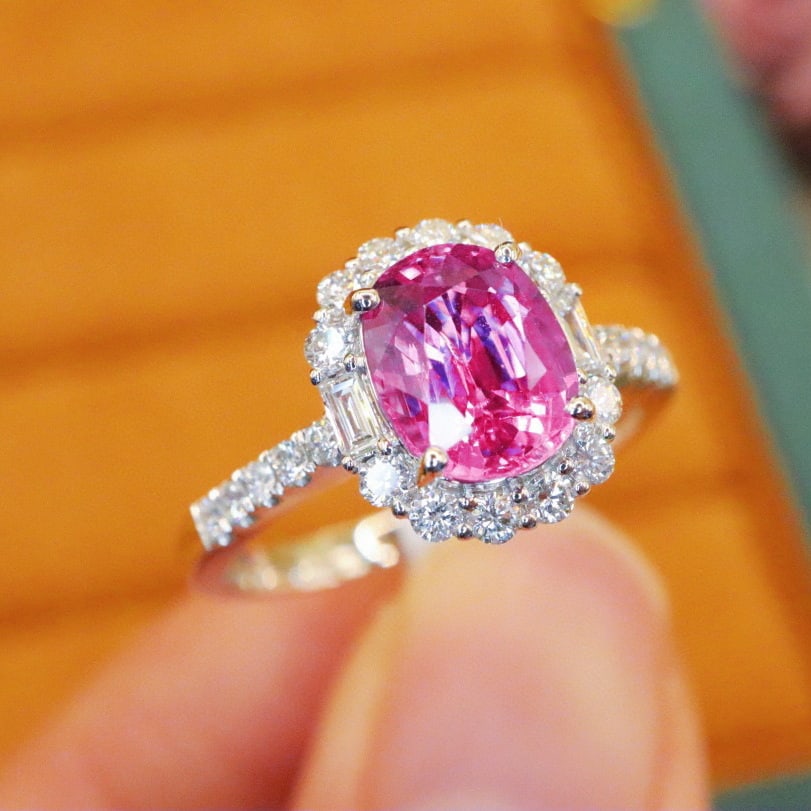 14k Gold 2.28 Ctw Natural Padparadscha Sapphire & Diamond Ring - 3