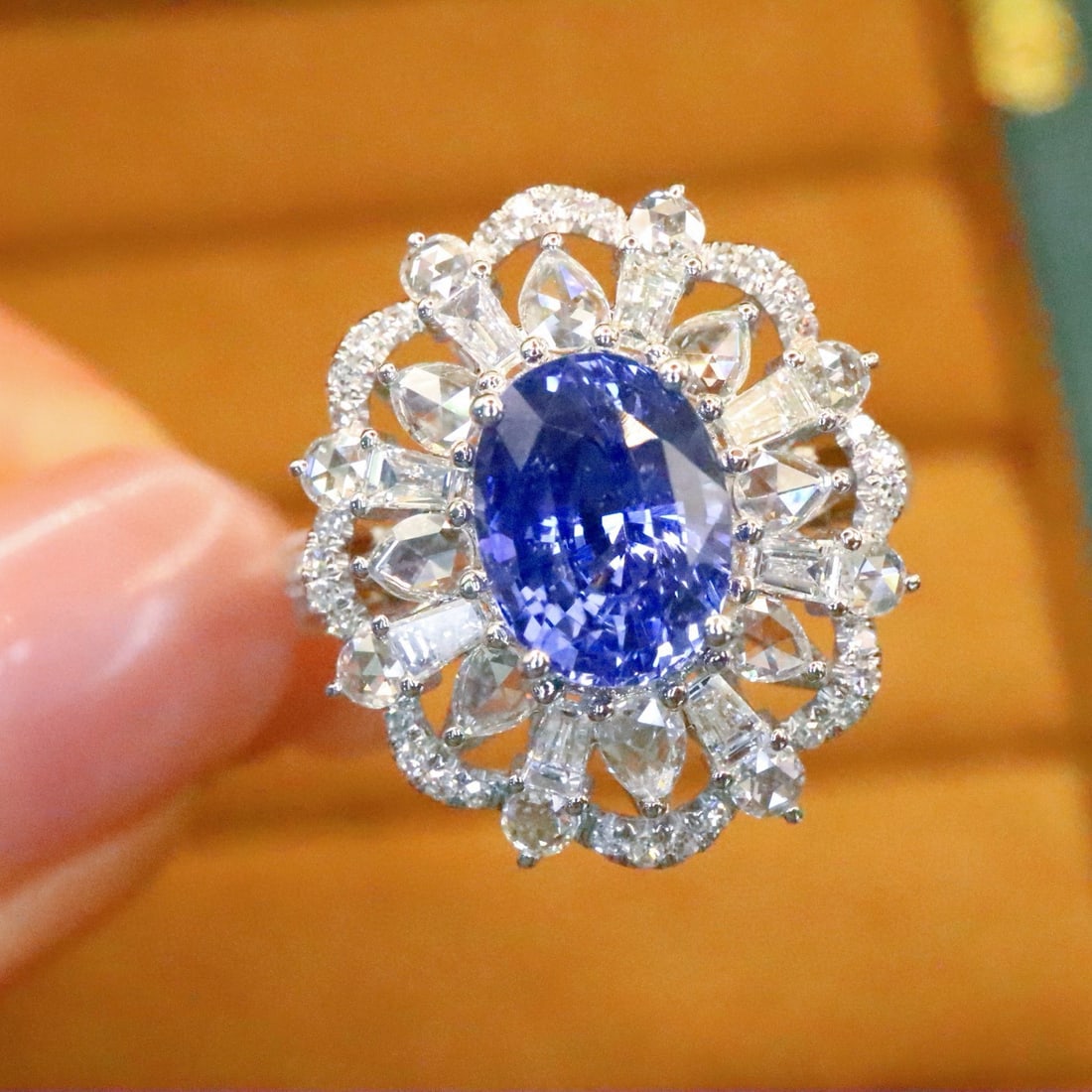 14k Gold 2.97 Ctw Natural Sapphire & Diamond Ring: Ref:230986350 // gold content:14k gold // ring size:7. 25us // // main gemstone:sapphire // shape:oval // carat weight:2. 05ct // color:cornflower blue // treatment:natural // // adjacent gemstone 2