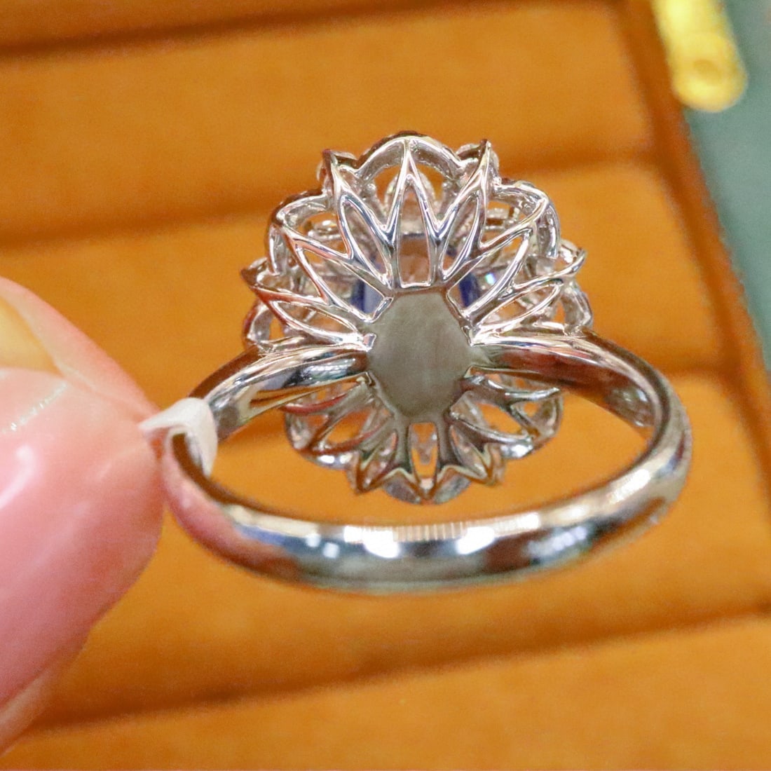 14k Gold 2.97 Ctw Natural Sapphire & Diamond Ring - 4
