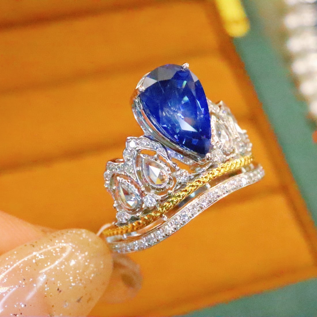 14k Gold 2.80 Ctw Natural Sapphire & Diamond Ring - 2