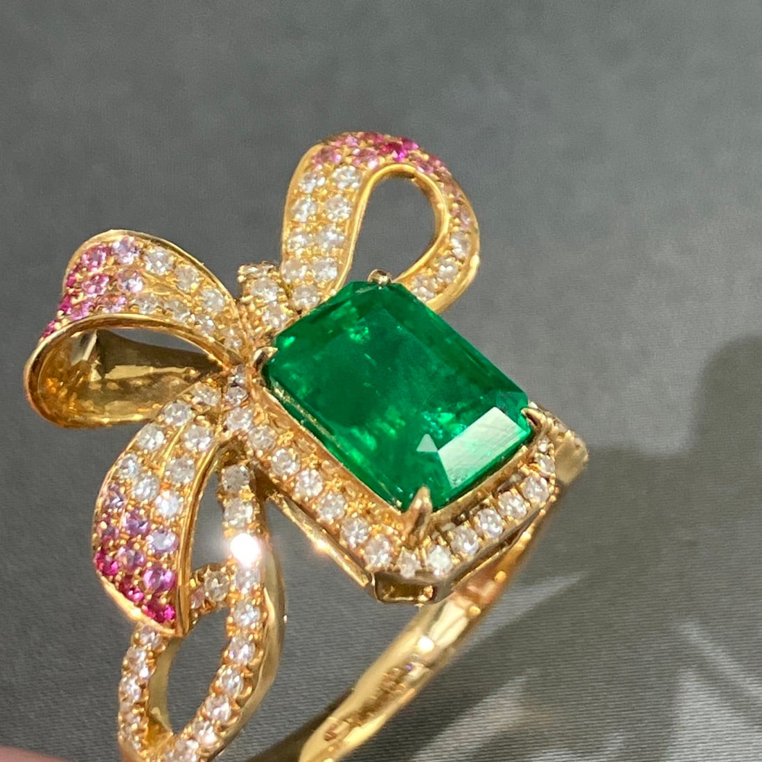 14k Gold 2.66 Ctw Vivid Green Natural Emerald & Diamond Ring - 8