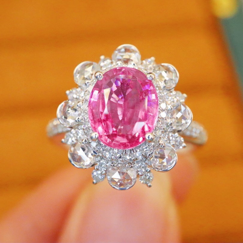 14k Gold 2.98 Ctw Natural Padparadscha Sapphire & Diamond Ring: Ref:230986378 // gold content:14k gold // ring size:7. 25us // // main gemstone:padparadscha sapphire // shape:oval // carat weight:2. 17ct // color:orangish pink // treatment:natural // // adjacent g