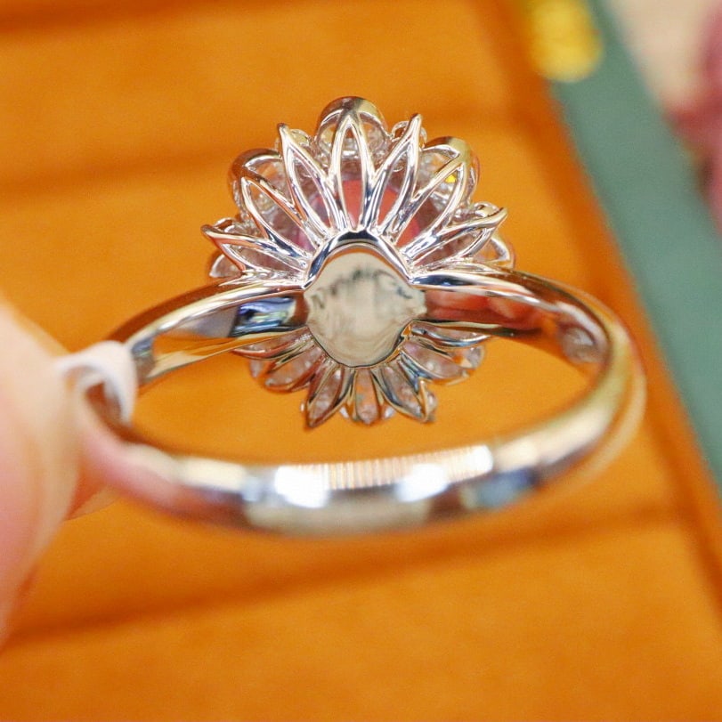 14k Gold 2.98 Ctw Natural Padparadscha Sapphire & Diamond Ring - 4
