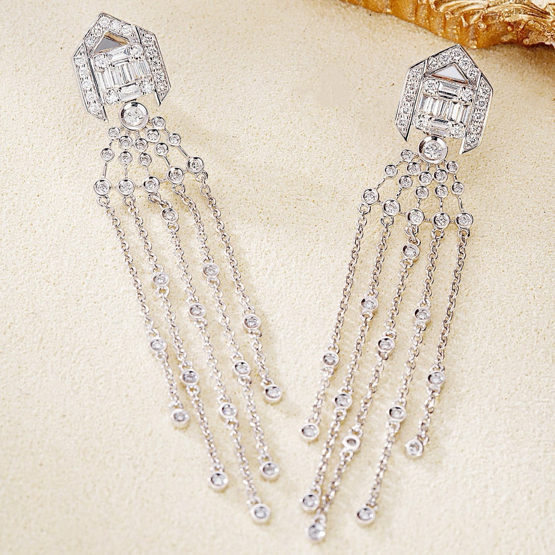 14k Gold 0.96 Ctw Natural H Diamond Earrings - 4