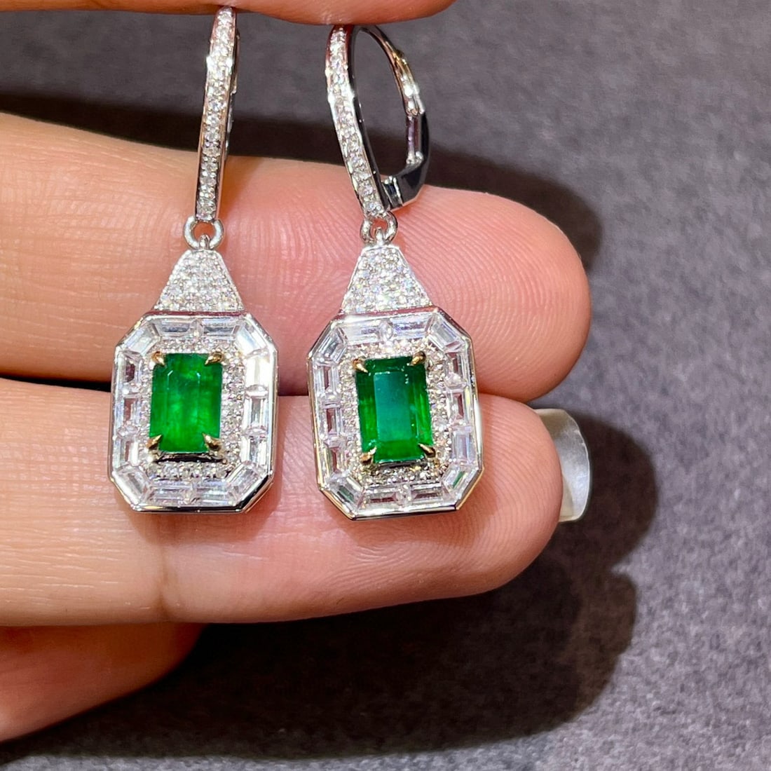 14k Gold 1.56 Ctw Vivid Green Natural Emerald & Diamond Earrings - 5