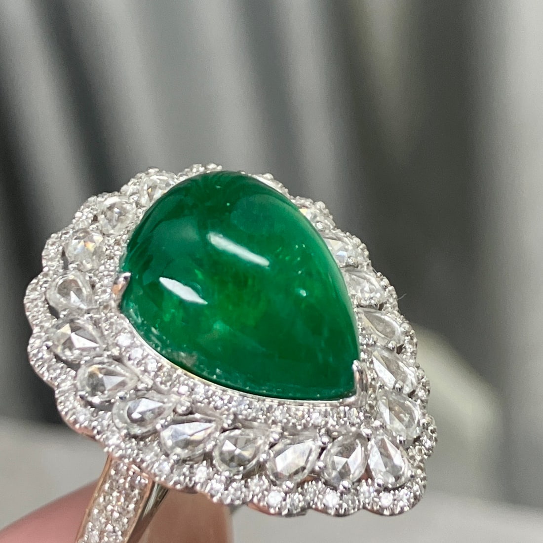 14k Gold 9.55 Ctw Vivid Green Natural Emerald & Diamond Ring/pendant( Without Chain ) - 4
