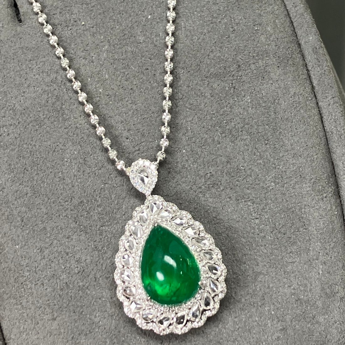 14k Gold 9.55 Ctw Vivid Green Natural Emerald & Diamond Ring/pendant( Without Chain ) - 7
