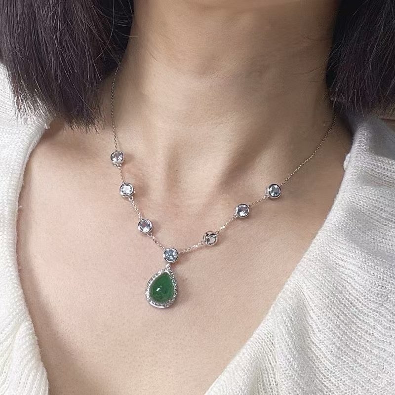 14k Gold 12.15 Ctw Natural Emerald & Topaz Necklace - 2