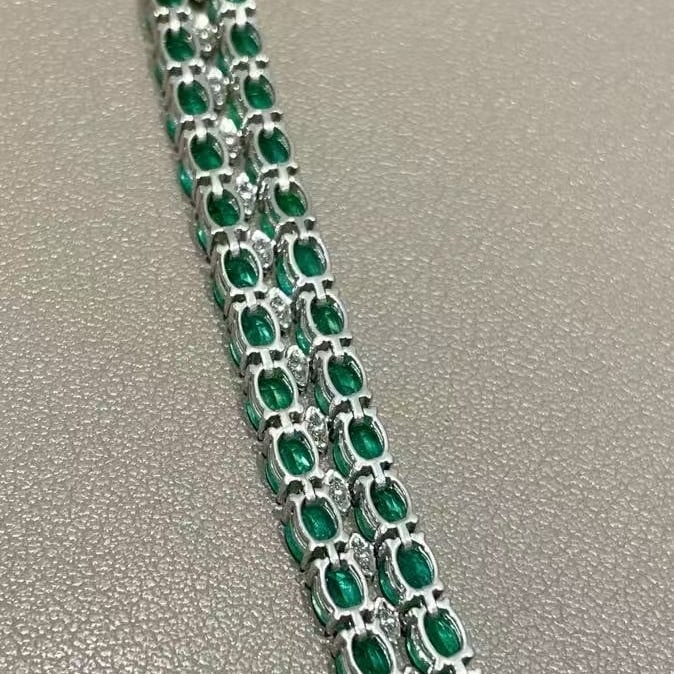 14k Gold 16 Ct Natural Emerald & Diamond Bracelet - 4