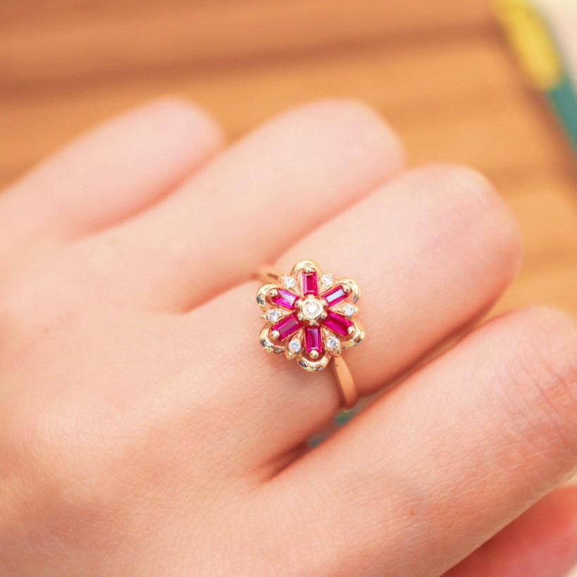 14k Gold 0.30 Ctw Natural Ruby & Diamond Ring - 6