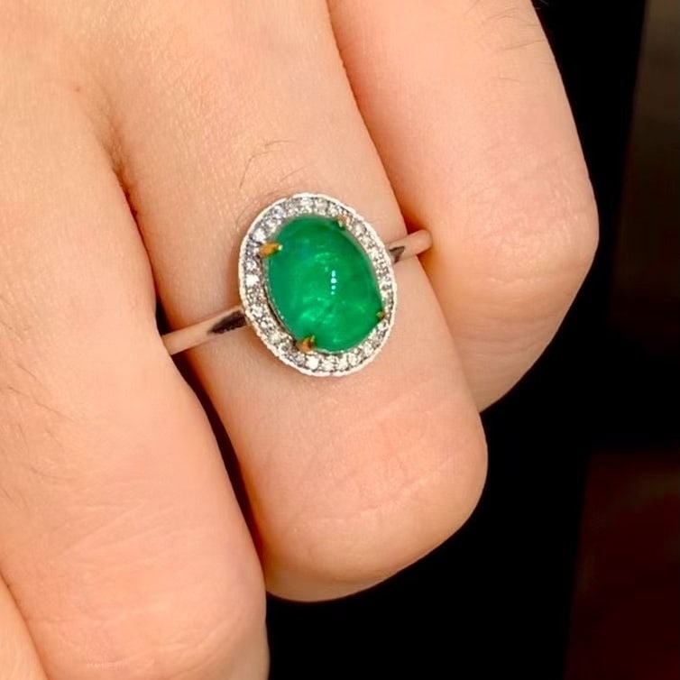 14k Gold 2 Ct Natural Emerald & Diamond Ring - 2