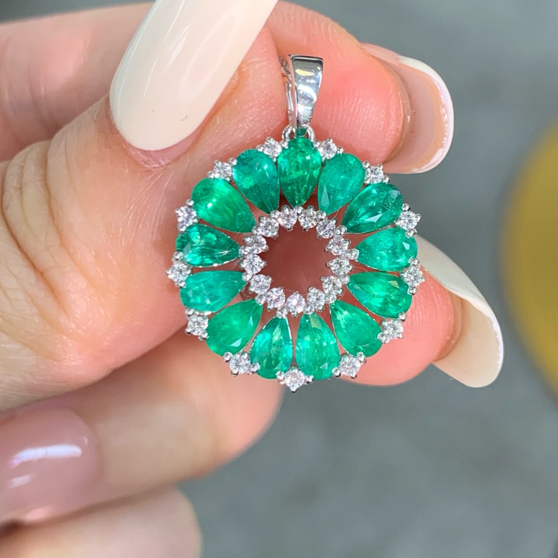 14k Gold 3 Ct Natural Emerald & Sapphire Pendant( Without Chain ) - 8