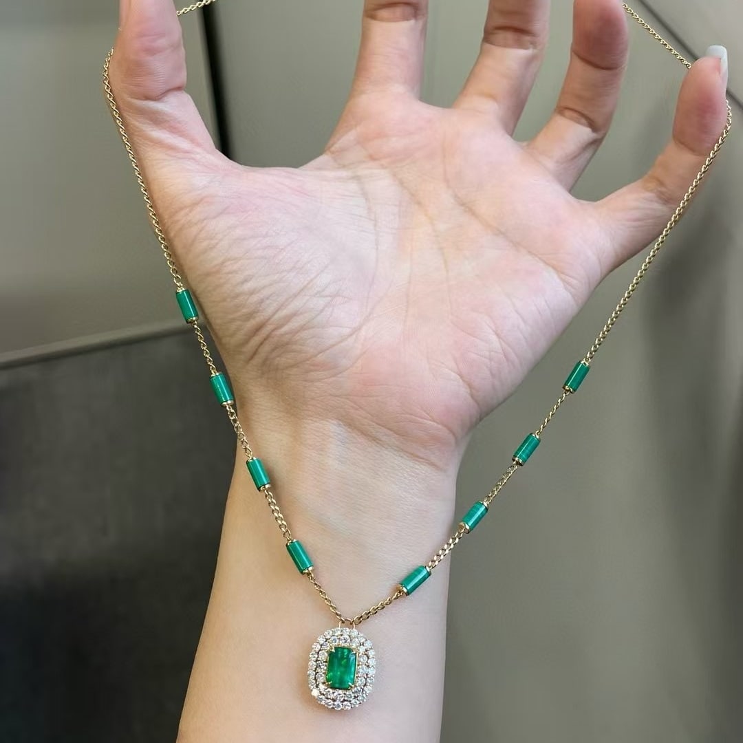 14k Gold 1 Ct Natural Emerald & Diamond Necklace - 2