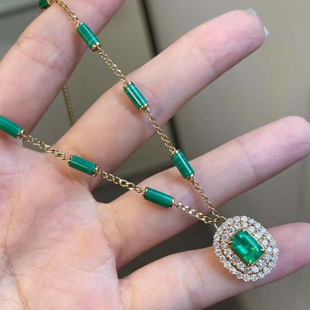14k Gold 1 Ct Natural Emerald & Diamond Necklace - 3