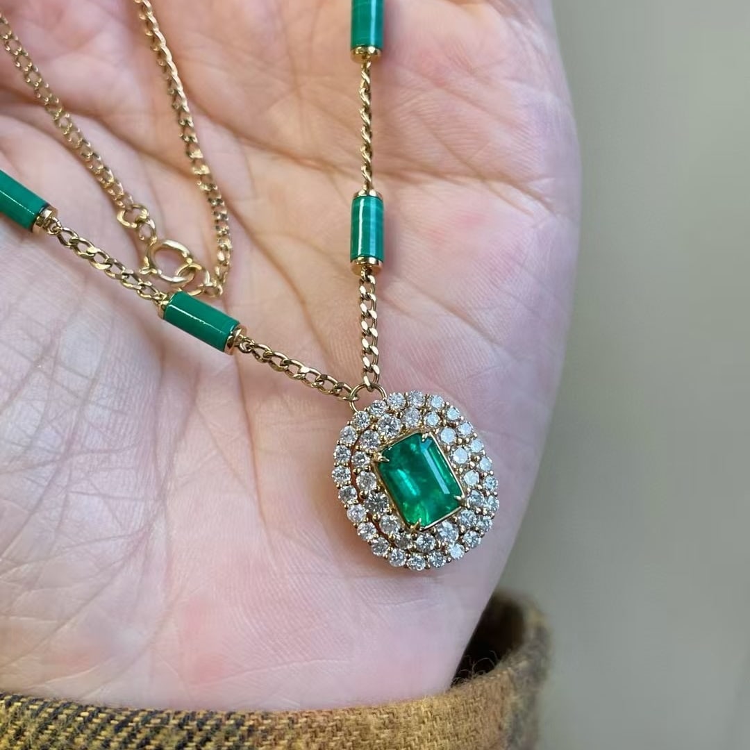 14k Gold 1 Ct Natural Emerald & Diamond Necklace - 4