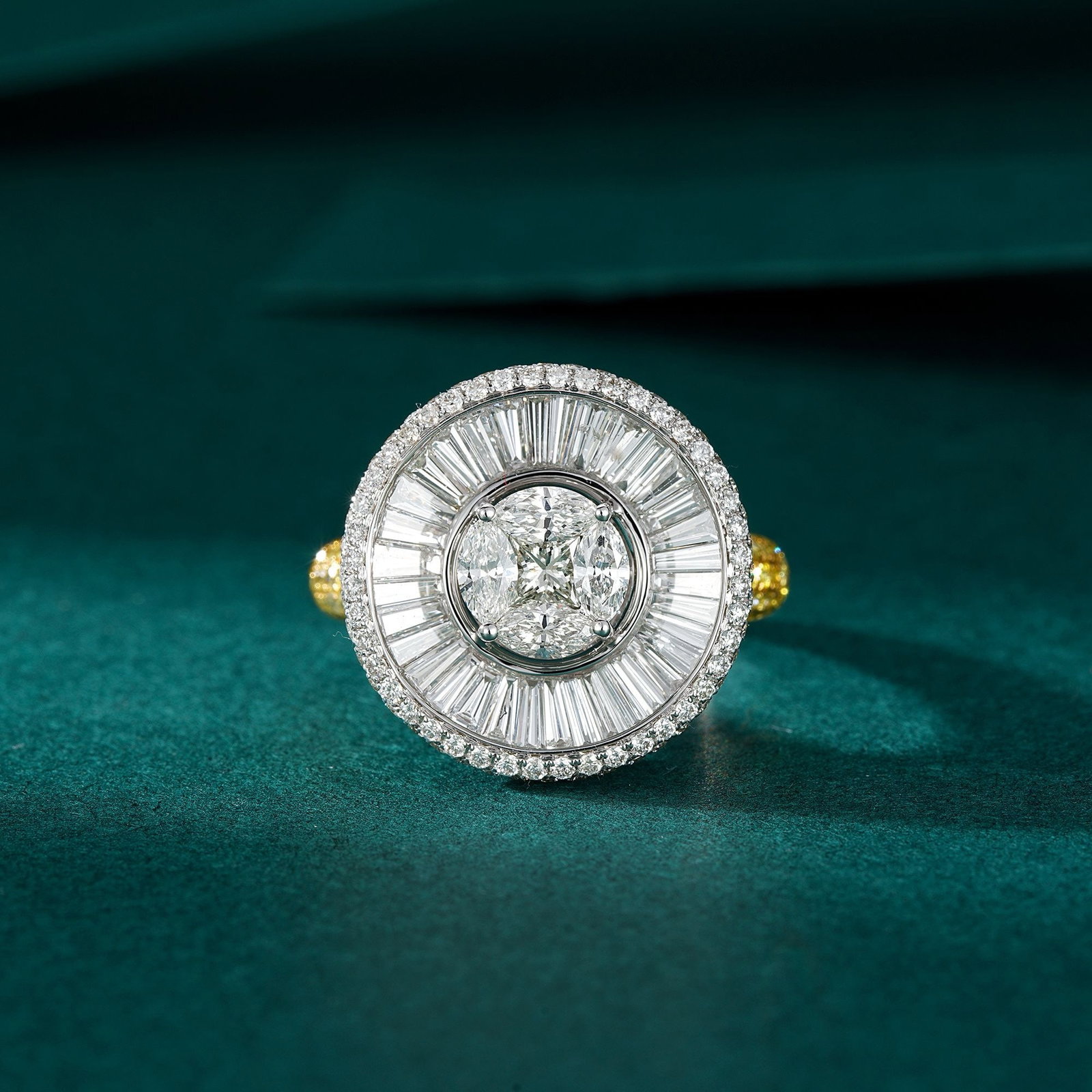 14k Gold 2.69 Ct Natural Color Diamond Ring - 3