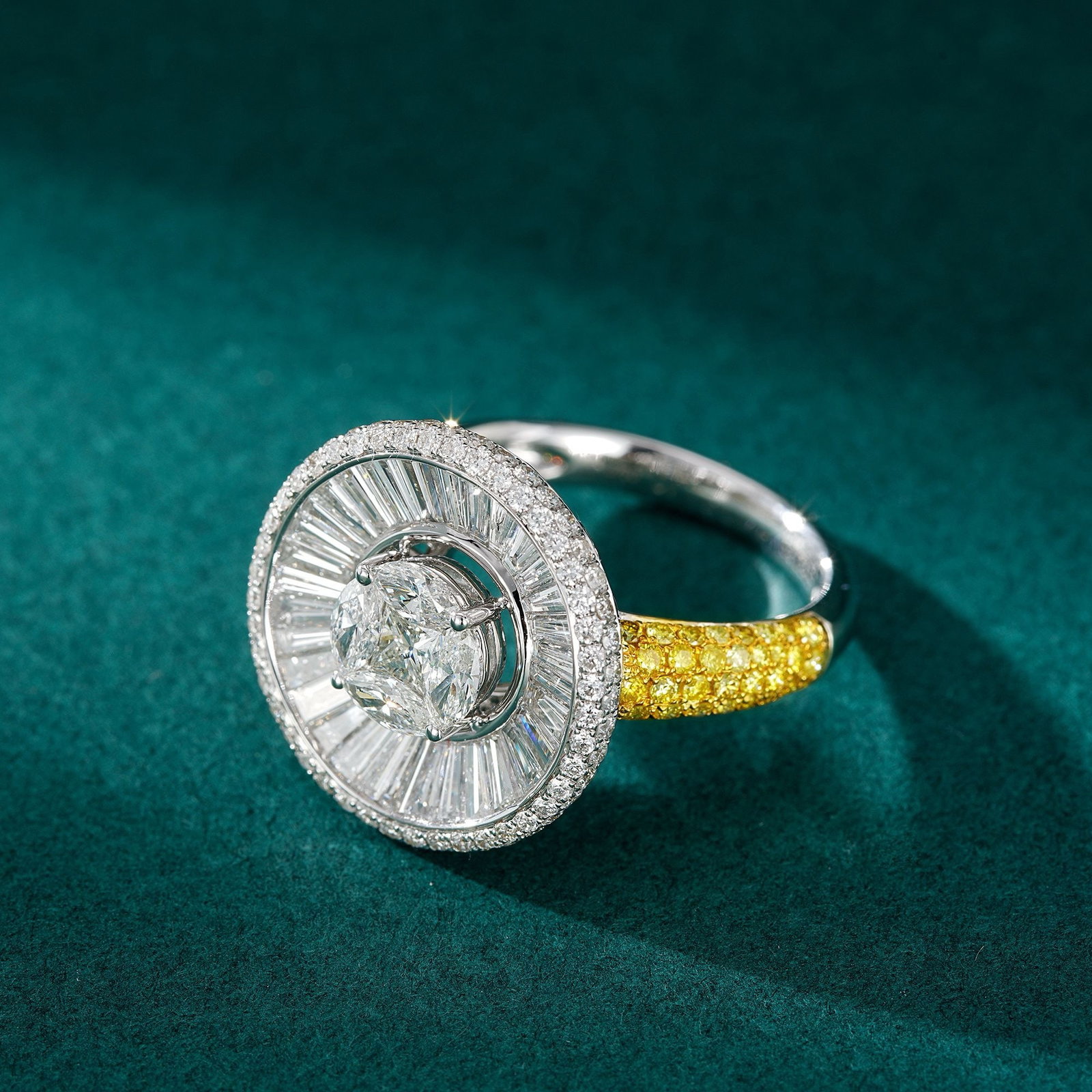 14k Gold 2.69 Ct Natural Color Diamond Ring - 4