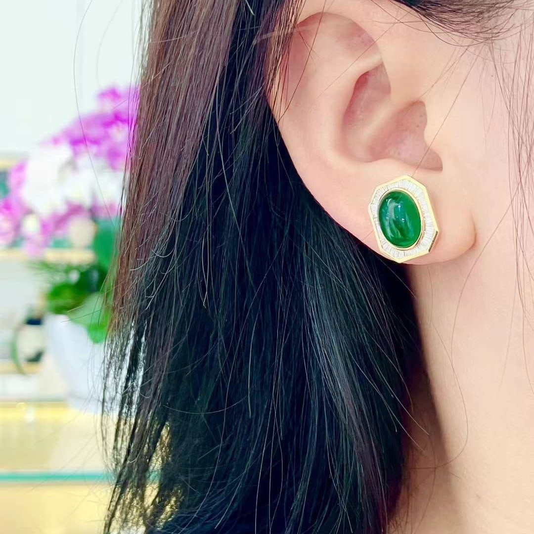 14k Gold 8.20 Ctw Vivid Green Natural Emerald & Diamond Earrings - 2