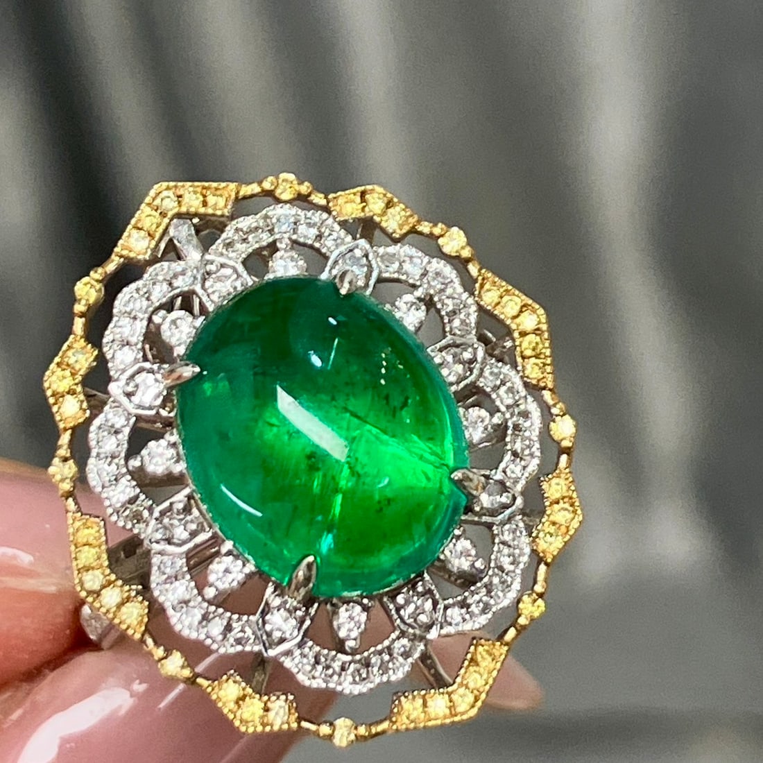 14k Gold 5.98 Ctw Vivid Green Natural Emerald & Diamond Ring/pendant( Without Chain ) - 2