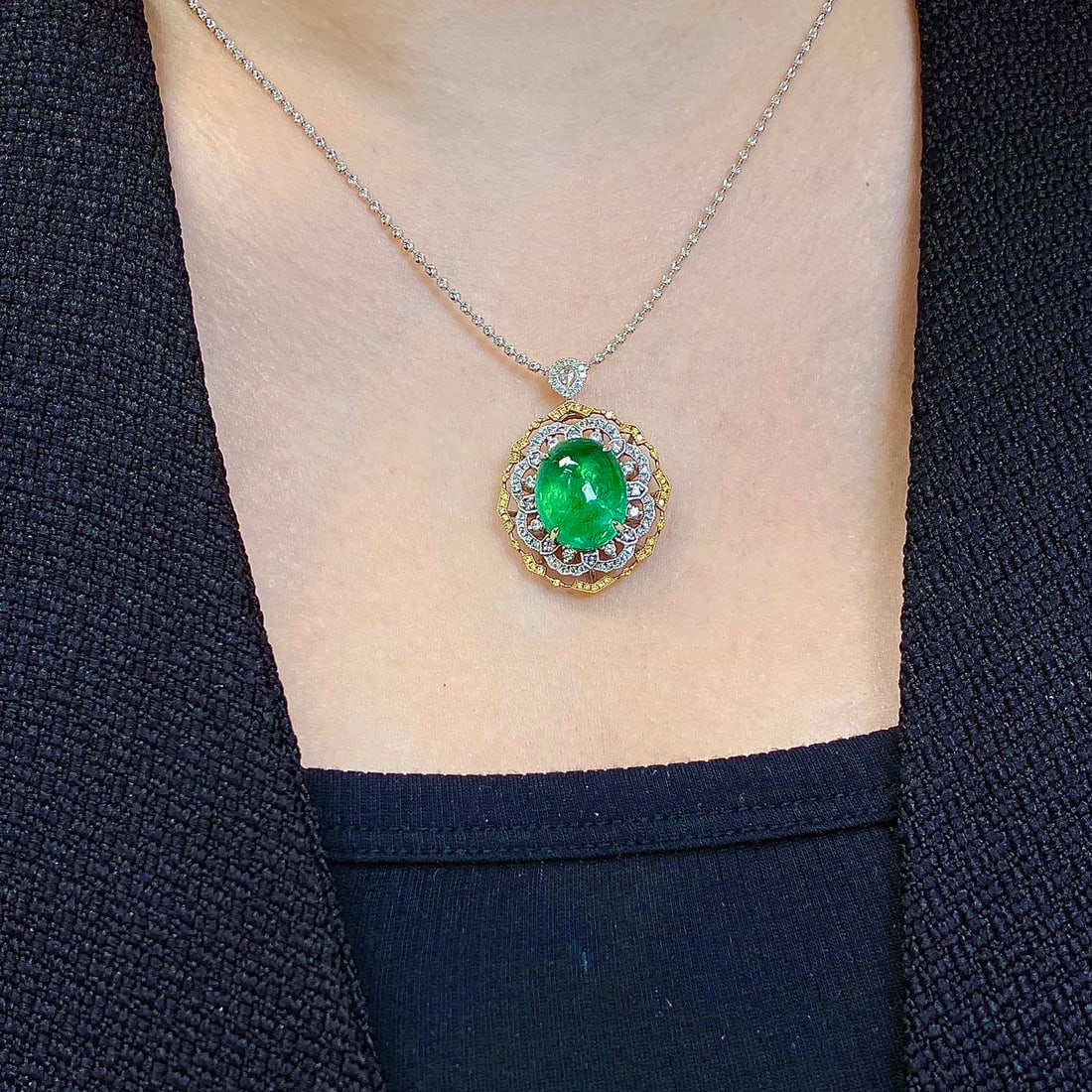 14k Gold 5.98 Ctw Vivid Green Natural Emerald & Diamond Ring/pendant( Without Chain ) - 4