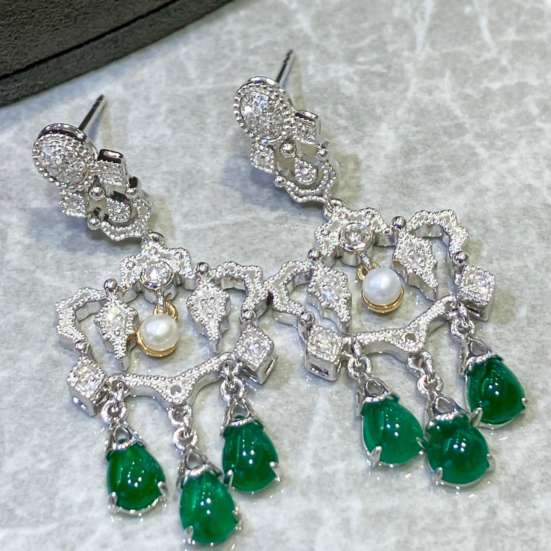 14k Gold 2.59 Ctw Vivid Green Natural Emerald & Diamond Earrings - 4