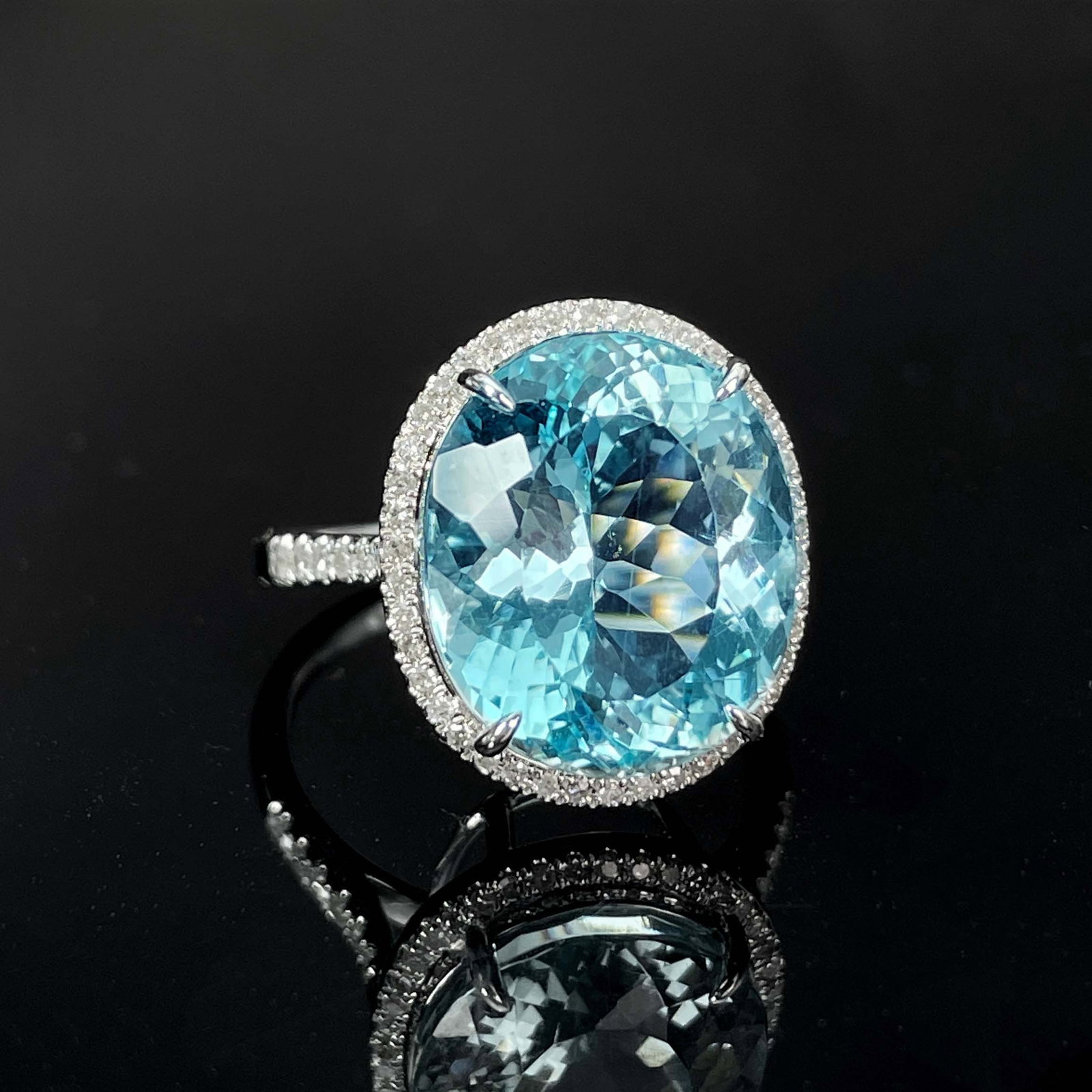 14k Gold 7.86 Ctw Natural Aquamarine & Diamond Ring - 2