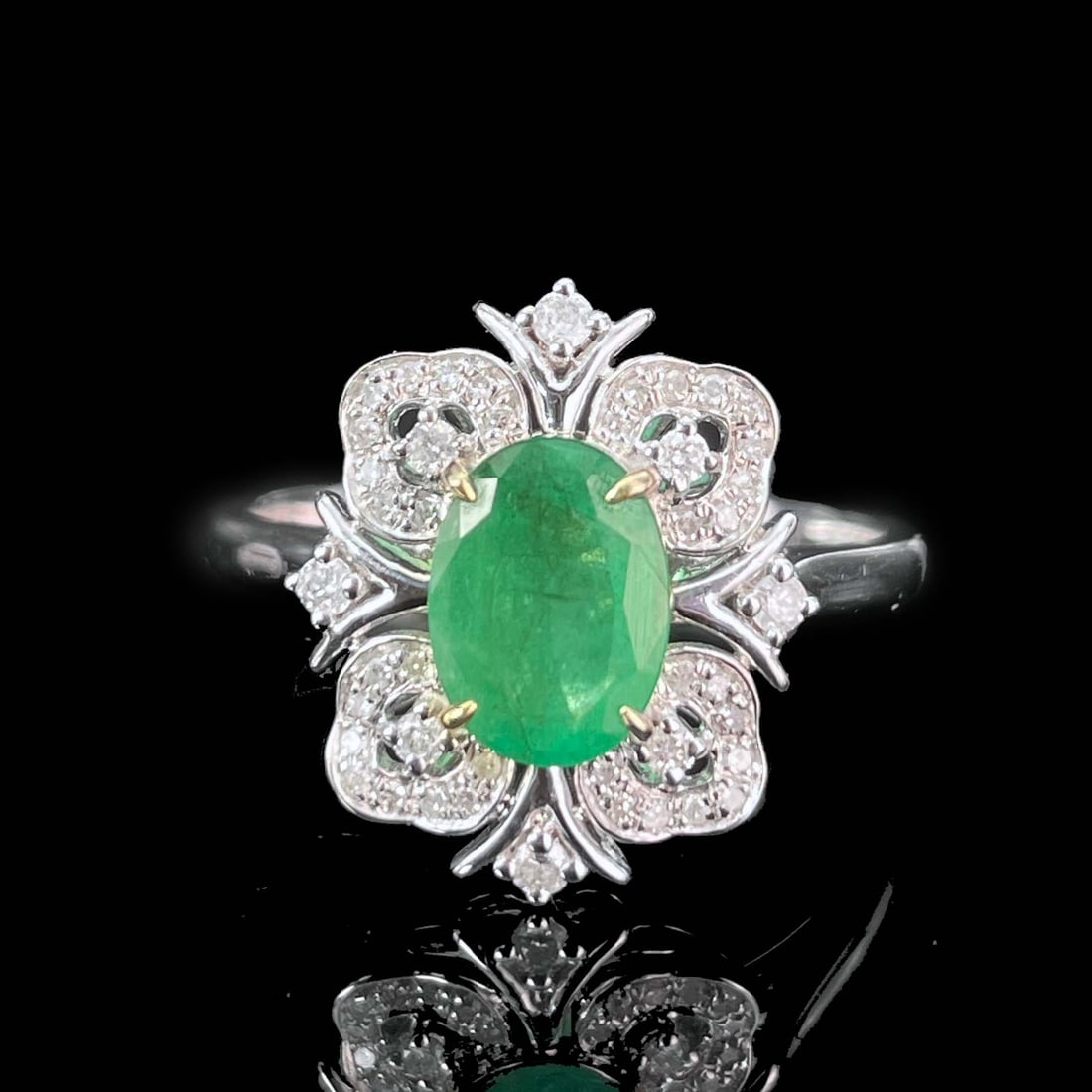 14k Gold 1.2 Ctw Natural Emerald & Diamond Ring - 5