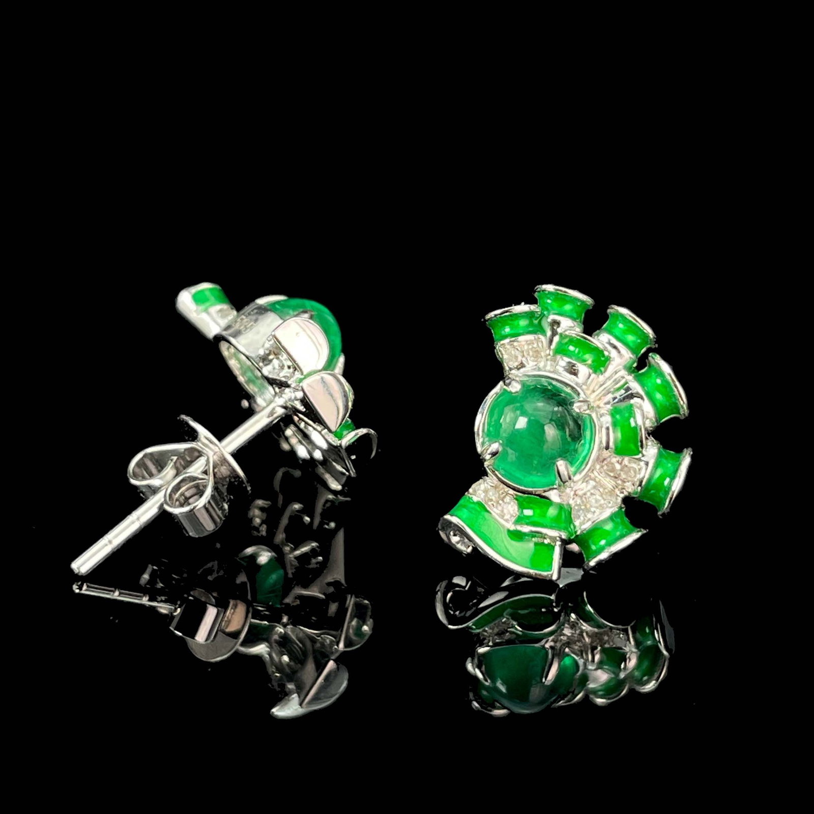 14k Gold 0.64 Ct Natural Emerald & Diamond Earrings - 4